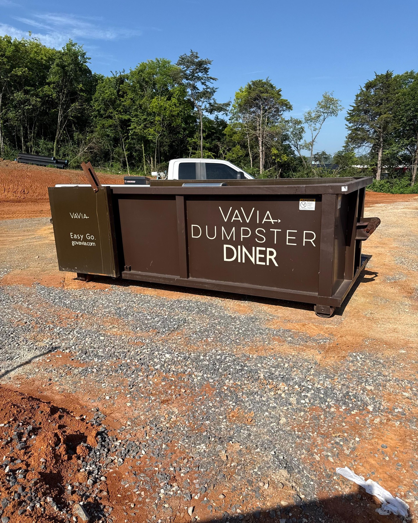 VaVia Dumpster Diner is o